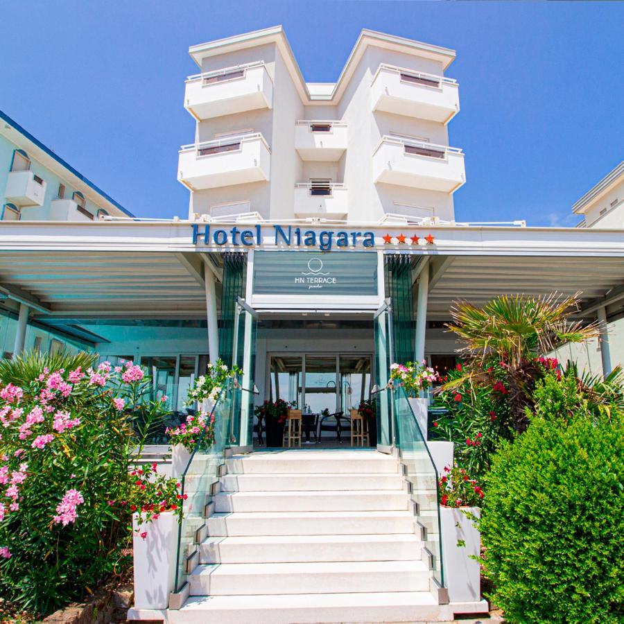 Hotel Niagara ลิโดดิเยโซโล ภายนอก รูปภาพ